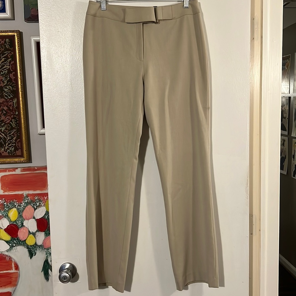 Jones New York sport stretch flat front trousers with self belt